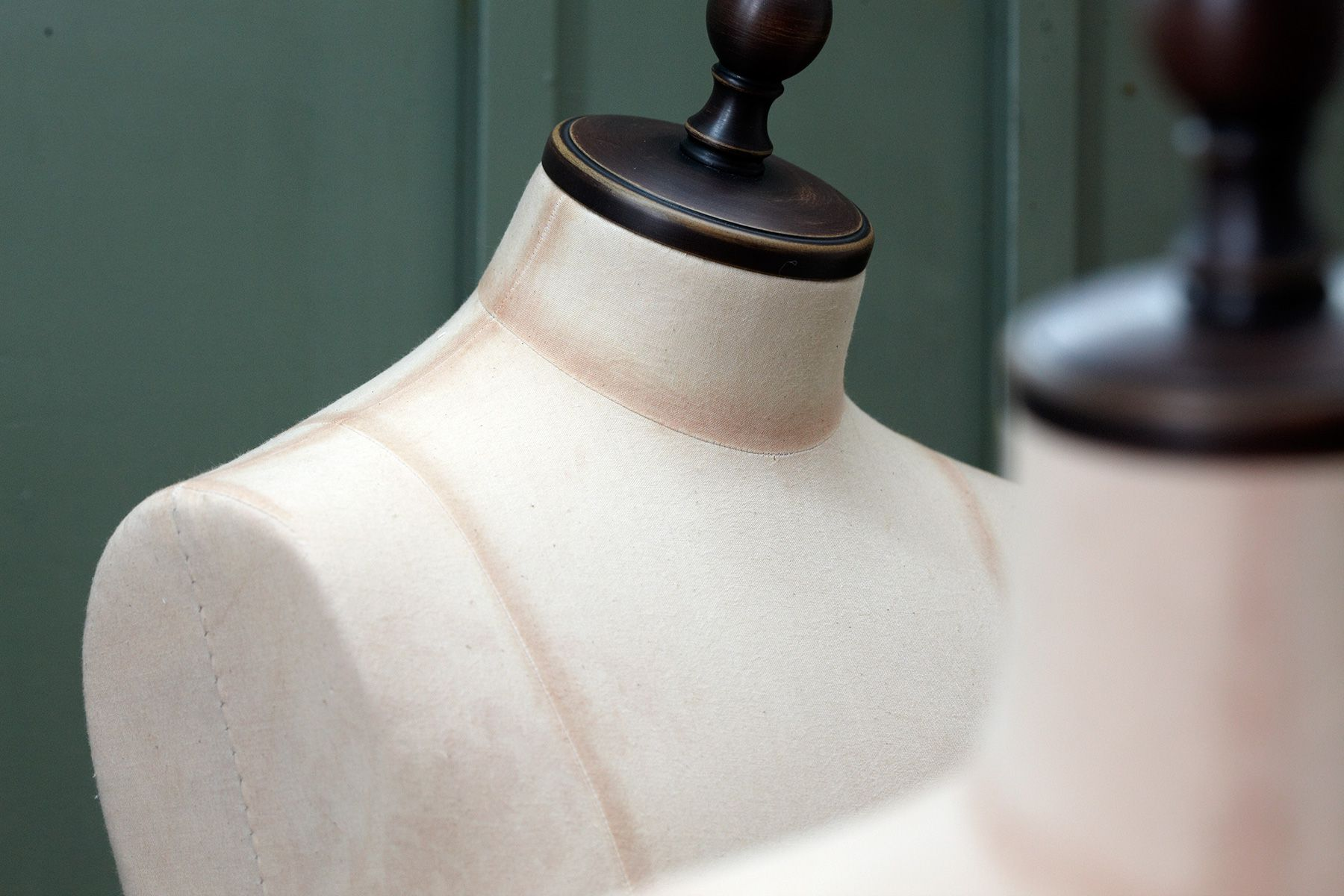 トルソーボディ – ON OFF INTERNATIONAL