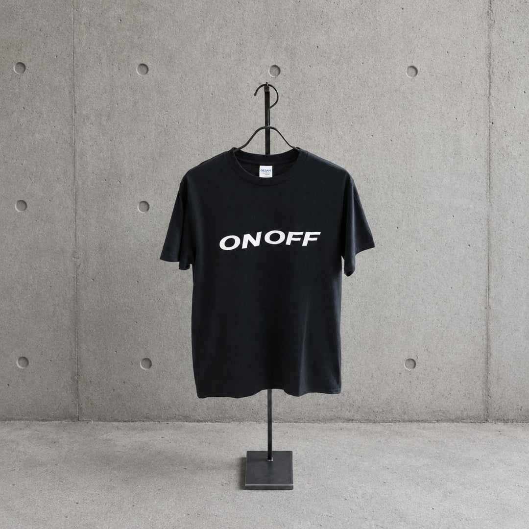 FF-009 ディスプレイ什器：無垢材 – ON OFF INTERNATIONAL