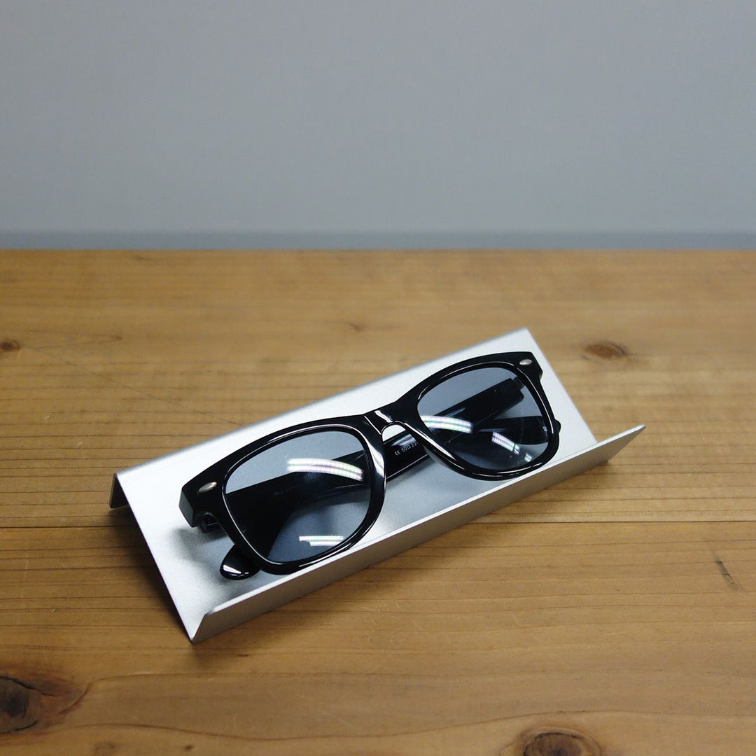 スチール製置き型メガネスタンド2個入：NO.579 – ON OFF INTERNATIONAL