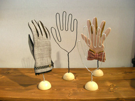 Flexible Gloves stand
